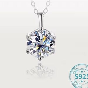 New Solitaire .925 Necklace